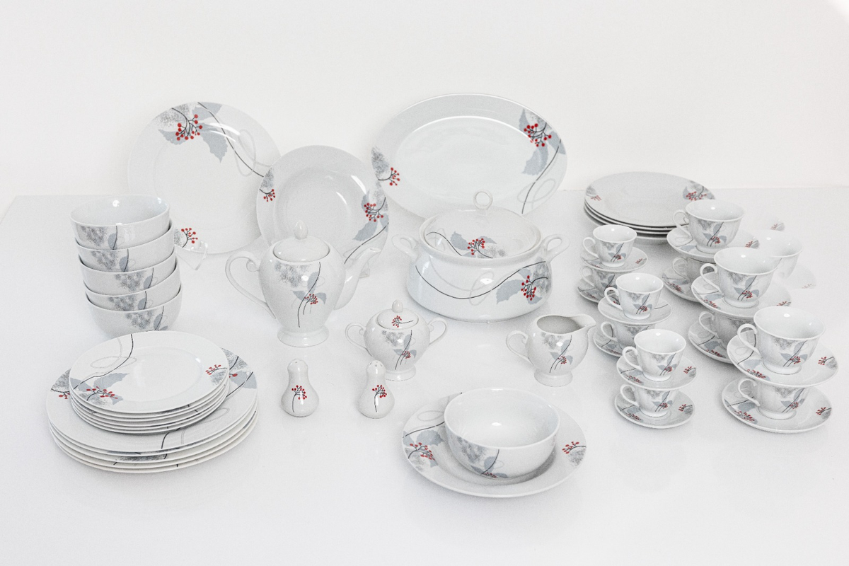 Service en porcelaine 85 pièces gris